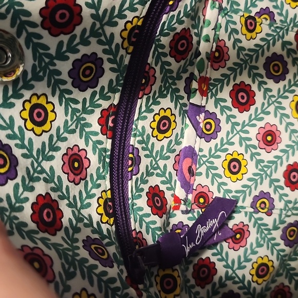 Vera Bradley cinch top tote. NWOT - Picture 3 of 6